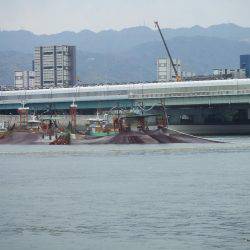 こんなところで漁船が・・・